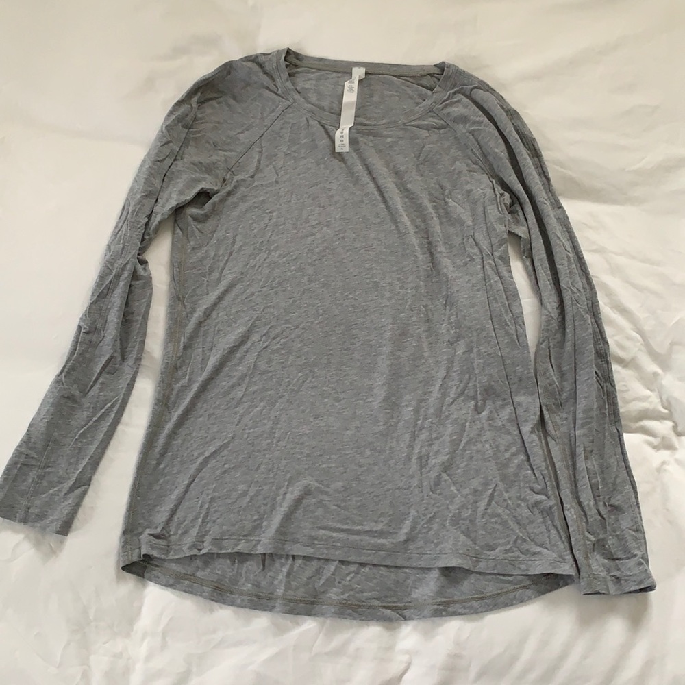 Lululemon Emerald Long Sleeve Grey Shirt